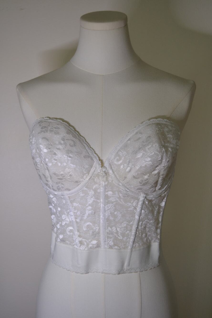 Vintage Backless Sweetheart Neckline Pin Up White Satin Corset Bustier Size 38C